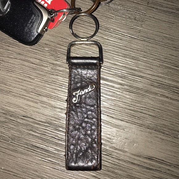 LAST CHANCE! FENDI WRISTLET KEY RING - Picture 2 of 7